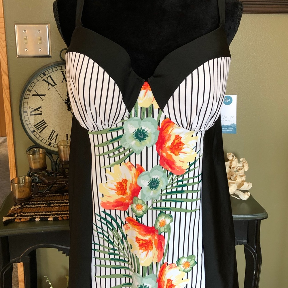 Women’s Cacique Tankini Swim Top NWT Lane Bryant